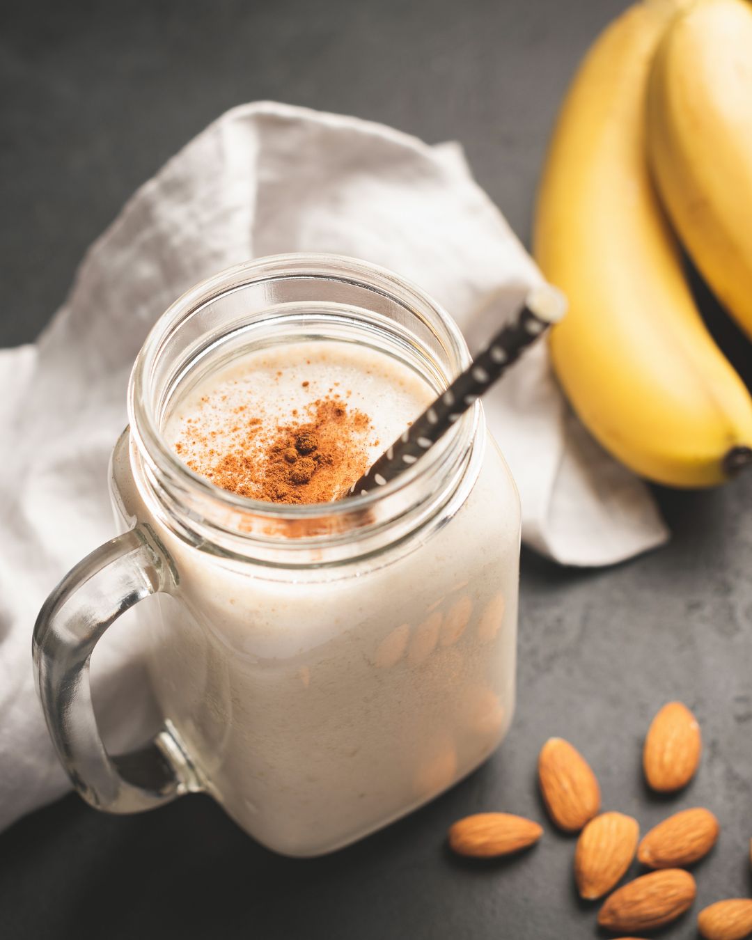 🍌 Eisgekühlter Protein-Fruchtshake: Der perfekte Sommergenuss!